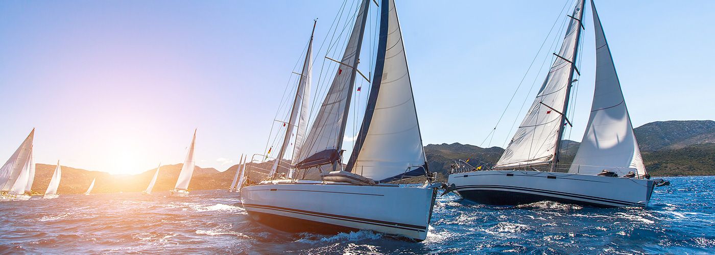 ATHLEISURE Cashmere Pullover beim Segeln